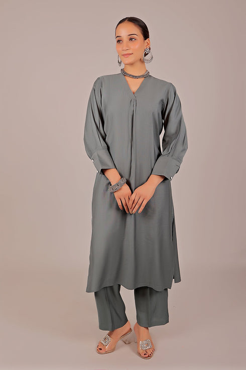 Veshbhoshaa Bluesaanchi Women'S Grey Kurti With Trouser Pajama Set